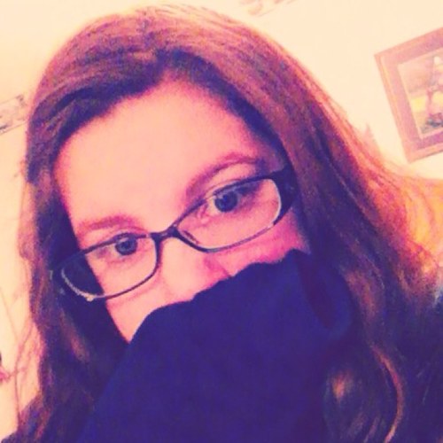 Katie:p haha lol 
Team  iphone
Text me just ask(: 
Kik ne fullofrainbows
And thats my snapchat to(: