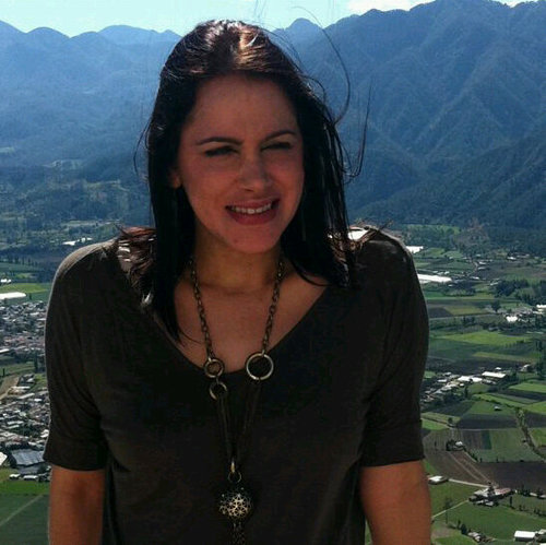 DuranIleana's profile picture. Soy una mujer feliz, que ama la vida y que le gusta la sinceridad. Una fiel hija  de Dios.