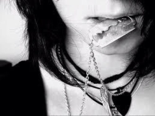 I fucking love panda! music is my life #BVB #ADTR #MP #MCR #BFMV #SS #BMTH | SH problems and Im emo..I follow back,Dm me anytime ;) #STAY STRONG