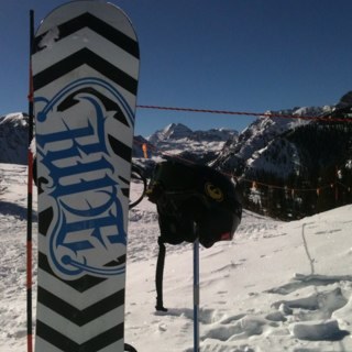 de_205's profile picture. De Personal Training. Whos into getting fit and training hard and different. Class, groups and 1on1 sessions.