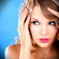 Hello! I'm Trace and I'm Boy-Swiftie. I LOVE @TAYLORSWIFT13 SHE'S MY IDOL, MY INSPIRATION, MY WORLD, MY EVERYTHING!♥ #1D #BTR #SelGomez #DemiLovato f/f :)