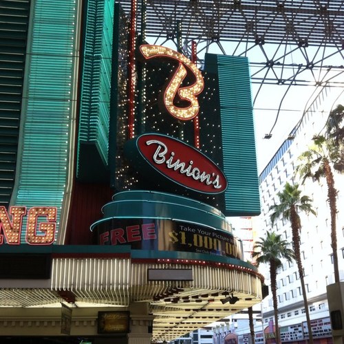 kosmoucr94's profile picture. 