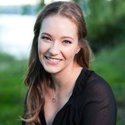 jessicabelknap's profile picture. Eco makeup artist and green beauty expert.