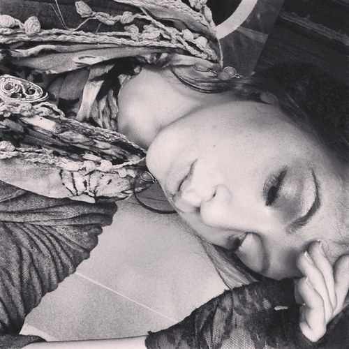 I like the sunshine on my face, my music on blast, and my worries down low. My love goes out to everyone :) ♌
