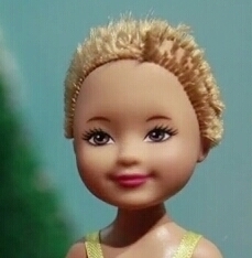 my mom cut all my hair off. BAIIII                                       Im shay vanburen in third grade.