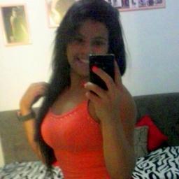Dona do blog http://t.co/PbnWxo5N  =)