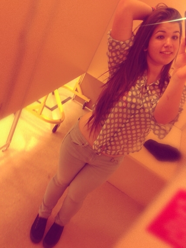 Hey! Add Me on Facebook Too (Victoria Dorner)