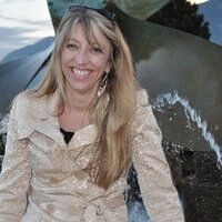 Wendy Young - @wendy_hicks Twitter Profile Photo