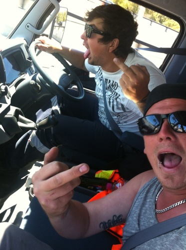 Robbos30's profile picture. 