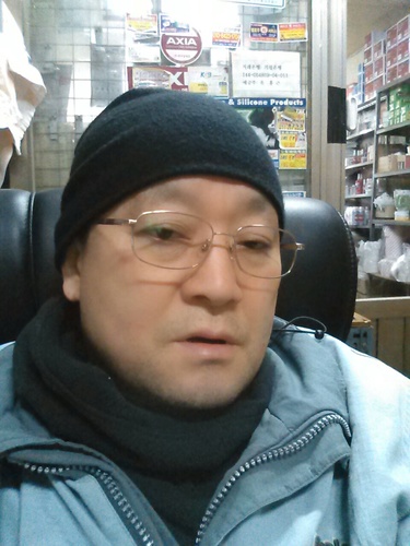 namdaaal's profile picture. 자본주의의 불평등한 분배에 분노하며,시장의 대자본 약탈자들에 분노하며,그들을 옹호하는 자들에 분노한다.