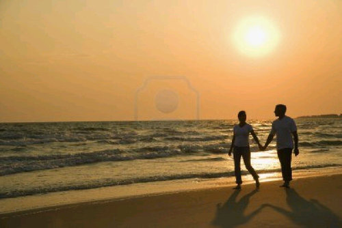 A new Blogger based in a real love story with lots of drama & romance, Enjoy!  http://t.co/AqzNLhG1
