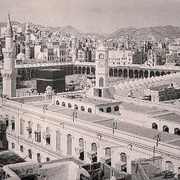 جامعة أم القرى بيتي الأول ومن عمادة شؤون أعضاء هيئة التدريس والموظفين لخدمة ديني ووطني ومدينتي الغالية مكة ومجتمعها رسمياً ومن جمعية ساعد للبحث والانقاذ تطوعاً،