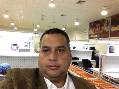 Ingeniero de Alimentos. Epidemiólogo. Innovador tecnológico. Profesor Universitario.