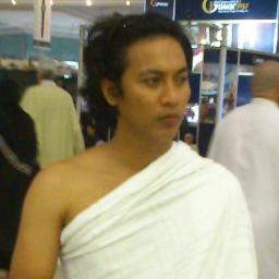 ke jujuran adalah kunci utama dari keberasilan...harta ,benda.jabatan hanyalah hiasan dunia jangan pernah km sombongkan karna semua akan di tinggalkan