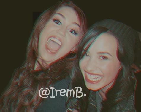 DemiLey Turkey Fan 3 @MileyCyrus and @ddlovato İ love they PLEASE FOLLOW ME.