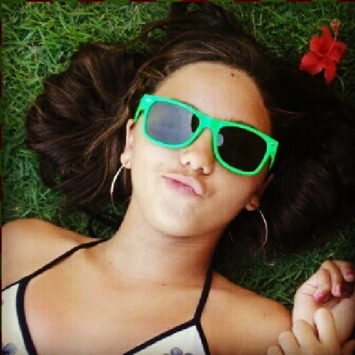 Escorpiana, 15, comprometida, feliz. ;*