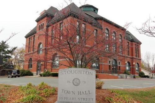 The Stoughton Community Events Community brings Stoughton residents numerous family friendly community events throughout the year. Get involved today!
