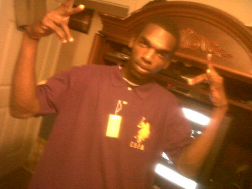 ((((Got a smile dat can't b FADED)))) ((((Got a smile drive BaD B*****S CrAZy))))