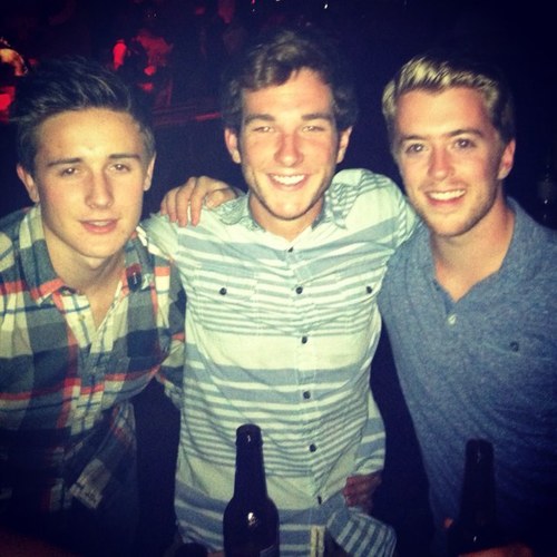 myzz_pb's profile picture. Slave to the Shenanigans. Totally irrational phobia of rodents