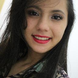 Posso não ter nenhum centavo no bolso, mas tenho um sorriso no rosto e isso vale mais que todo dinheiro do mundo.  (Seu Madruga)