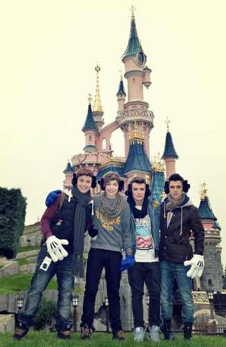 American Jcats! 2 girls who love Union J! ♥ We also love 1D,TW, Cher Lloyd and LM ♥