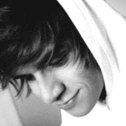 A crazy cool boy loves to laugh and make new friends!!
Hugs beautiful (the)
