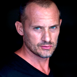 Artist/Actor.  Creativity and Madness.  Loves Design, movies, photos, Beauty, Animals, Nature, and Travel.