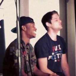 love & support @WeAreMKTO ♥
1st Dutch MKTO fanaccount!