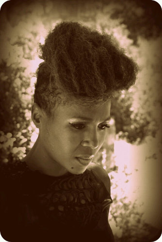 yolanda_yawa's profile picture. Singer/Songwriter/Motivational Speaker.My sounds are Afro-dance pop with a touch of soul&jazz fusion. Bookings:payeyeentertainment@gmail.com