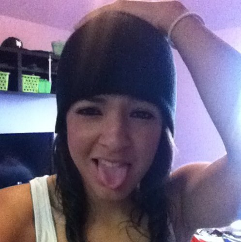 carolbarrera94's profile picture. 