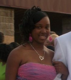 IM A FULL TIME COLLEGE STUDENT WHO DOES MY OWN THANG... WANNA KNO MORE DIRECT MESSAGE ME