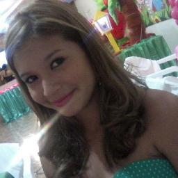 Você sabe o quanto EUTEAMO , que vooc er minha Irmã querida *-*
 Viia: @Lora_Pfvr