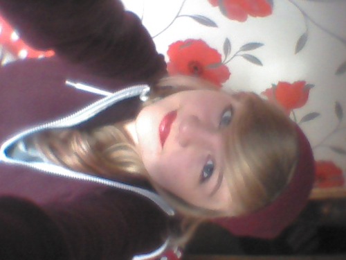 Musician From Ireland:D 
If Your Luckey Enough To Be Different, Dont Ever
 Change-Taylor Swift
@Edsheeran = LIFE 
tumblr..http://t.co/djLJco43