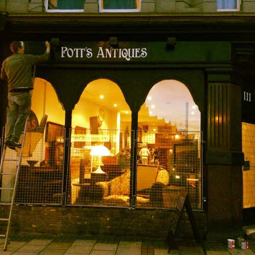 Pott's Antiques - Antiques - Vintage - Mid Century...Brixton Hill:
Furniture and curiosities from the 17th Century up to the retro 50s and 60s