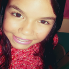 Morena , 12 ,DEUS, VASCO , chocolate , foto , celular , batata frita , sorvete , refrigerante , follow me please ? ;33 '