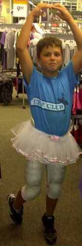 cameron_bro8112's profile picture. i love football,and julia,and my family, follow me and i will follow back!!