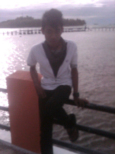 My birtdhay -_-28-april-1994-_-  pin: 7582D247