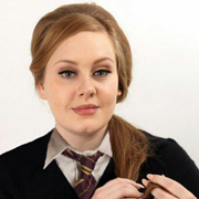 Estudiante de Hogwarts, Gryffindor concretamente. Me considero simpática y... ah, una buena bruja. Mi gato persa de ojos azules se llama Dior. #SpanishHPFake