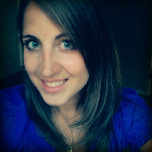 emiliful's profile picture. Teacher lady. Music lover. Tennis junkie. Bookworm. Craft addict. KU basketball devotee. Happiness guru. Smiling fool.