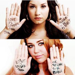 #UAreBeautiful | I’m just beautiful me | The mirror can lie | Si necesitas un consejo o ayuda mandanos un MD o un ask! | #StayStrong