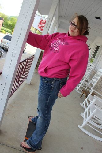 jazzy_man1121's profile picture. Jesus is my all! I love to sing and dance, i want to move to Australia,and i follow back:)