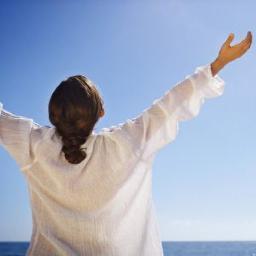 We offer online meditation classes, meditation tips and inspirations.