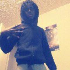 ..woah a friend me on http://t.co/Ht6VvuoZJm╭∩╮（︶︿︶）╭∩╮