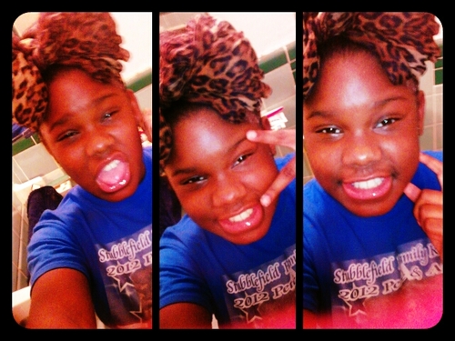 _ Moneyy Miinded ------ Follow Her Doe :) #Taken o11.o7.12 #T.M.G Niqqas BanqBanqx2 go follow my F I N E ass bestfriend @michaelrichey8