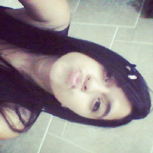 só tenho 17 anos precisa saber nada de mim não :*