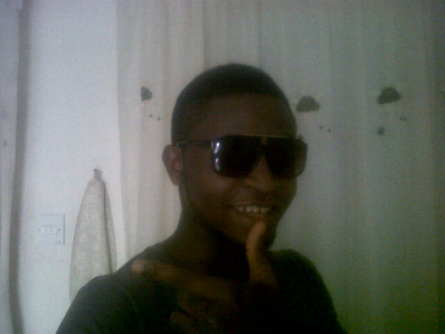Am a tall guy,honest,hardworking  caring,fun to be with,loving,generous,and a heartwarming guy.