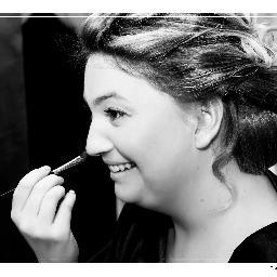 LaReineVos's profile picture. Makeup Artist & Online Makeup Brush Online Store