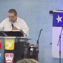 SOU PASTOR DA IGREJA DO EVANGELHO QUADRANGULAR.
SOU CHILENO , DIVORCIADO , MORO NO BRASIL 

O ESPIRITO DO SENHOR ESTA SOBRE MIM,