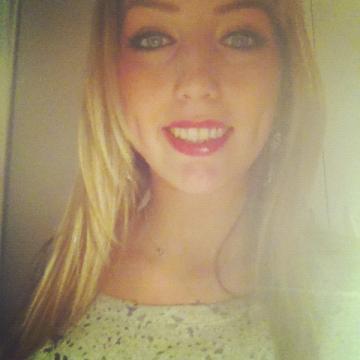 instagram: Jennn__x 'Don't be what people want you to be. Be yourself and find someone who truly loves you for what and who you are ♥ ♥