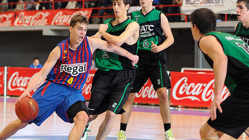 Espacio dedicado a las jóvenes promesas del baloncesto. Síguenos en @Sentimiento_AyN